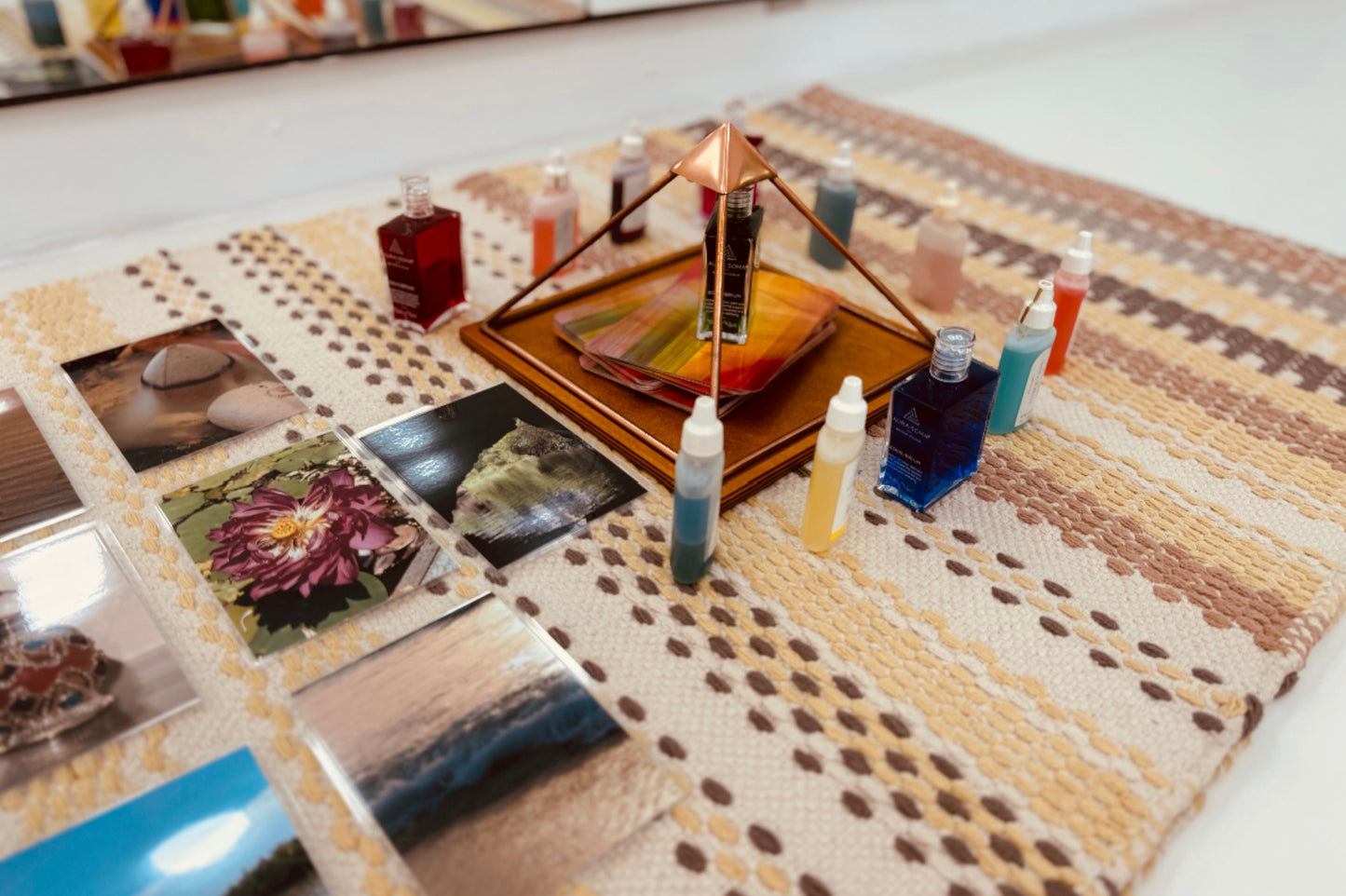 Menu H: Wisdom of Colors Workshop (1.5 hours)